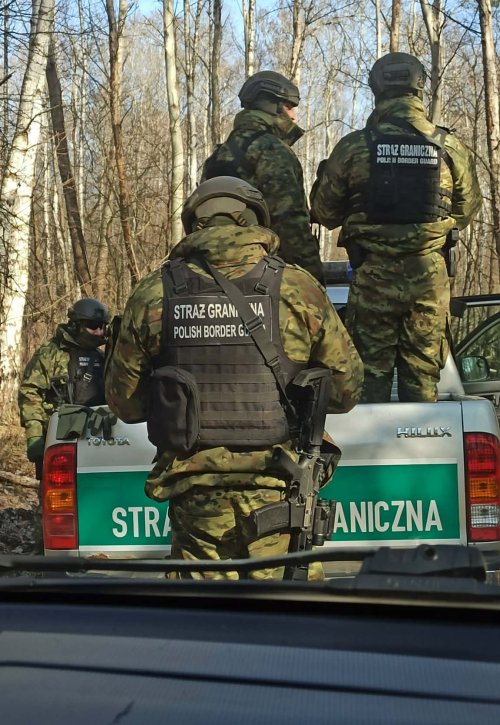 Straż Graniczna - umundurowanie taktyczne na planie filmowym