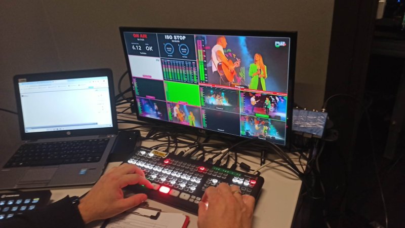 Realizacja transmisji na żywo - panel ATEM i multiview Marmel Media Production